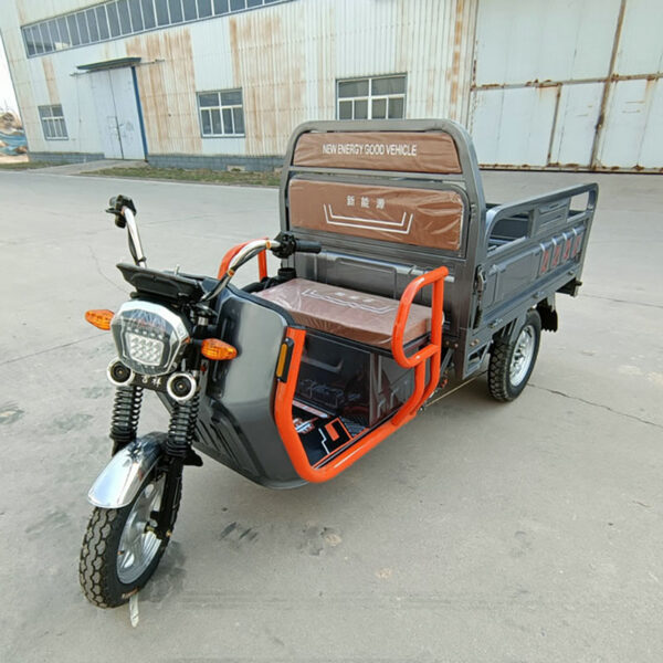 XCY-QD021 1.6m New Energy Electric Tricycle with Configuration Table