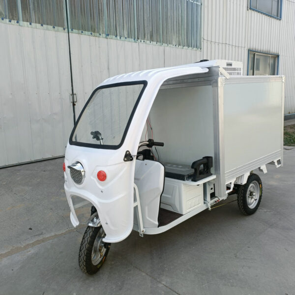 XCY-QD007 New Energy Electric Tricycle Refrigerated Truck - Image 2
