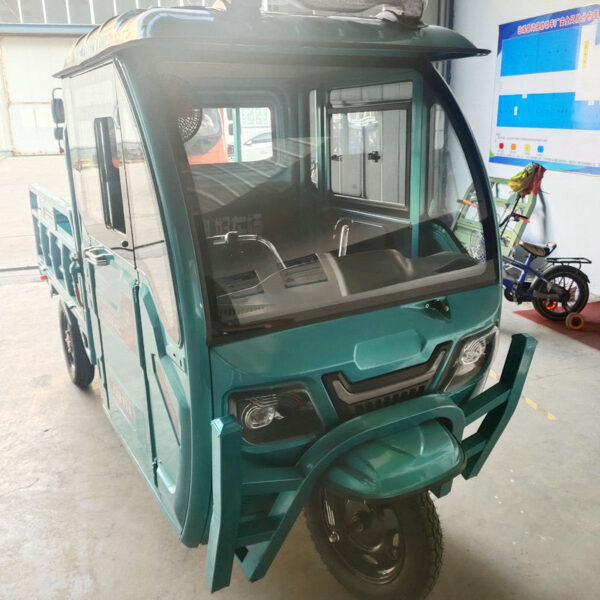 XCY-QD031 Half Shed New Energy Electric Tricycle with Configuration Table