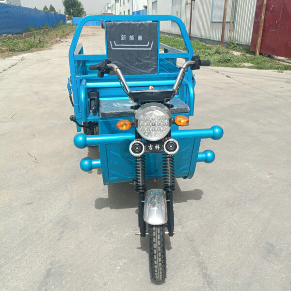 XCY-QD001 New Energy Electric Tricycle 1.5 meters Four-ball model - Image 3